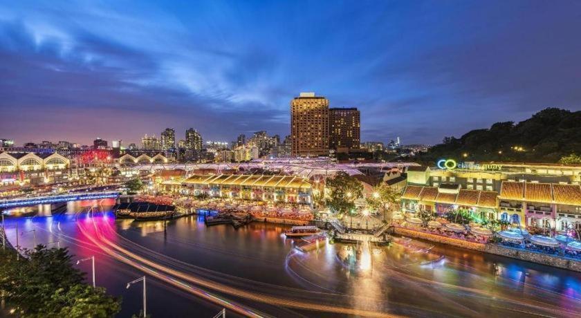 Vintage Inn @ Clarke Quay Singapore Exterior photo